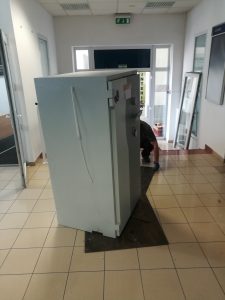 Sťahovanie trezora 1200 kg